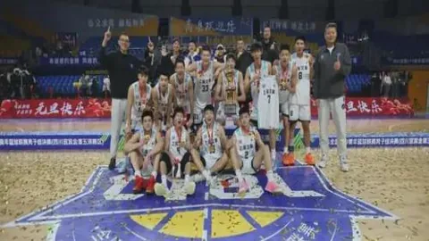 奥维耶多荣耀对决贝蒂斯，贝蒂斯能否逆袭夺冠？